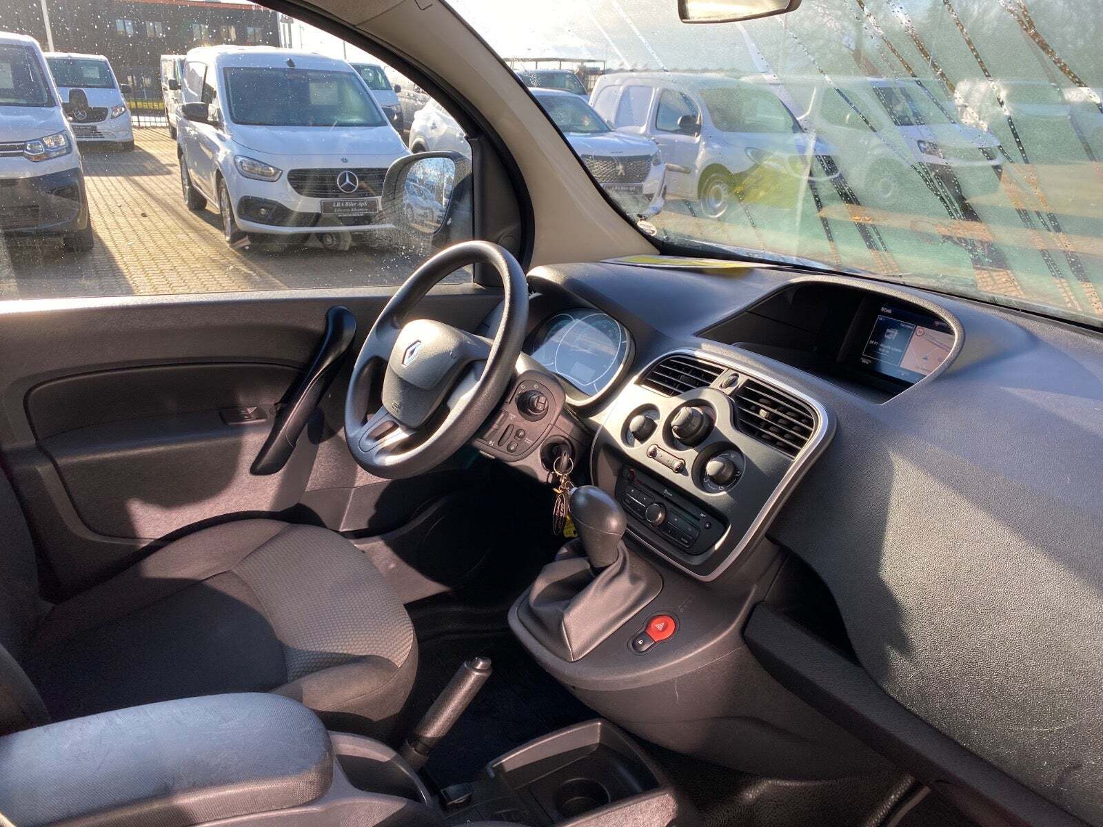 Sort Renault Kangoo fra 2019