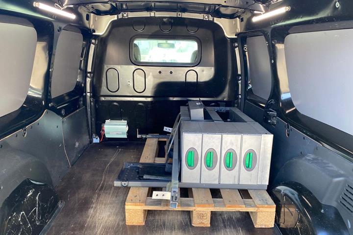 Sort Renault Kangoo fra 2019