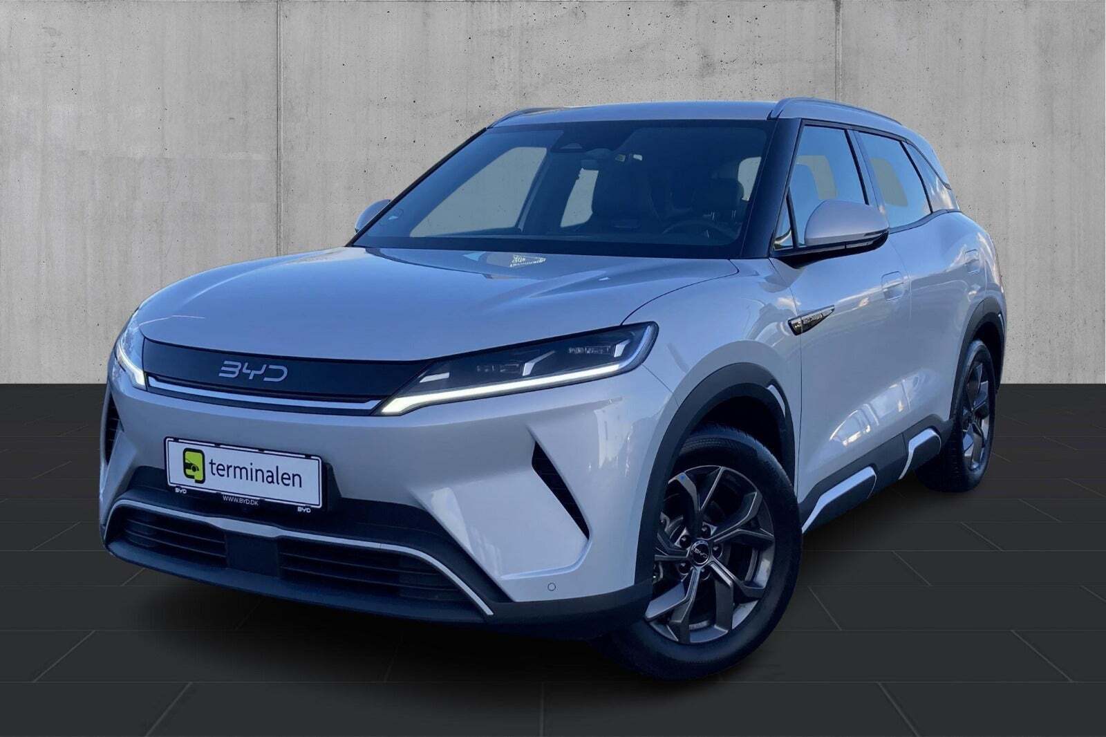 Hvid BYD Atto 2 fra 2025 set udefra