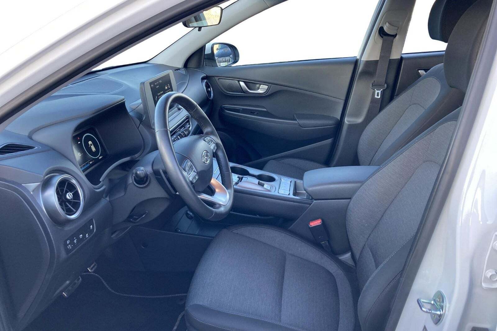 Hyundai Kona 64 EV Essential