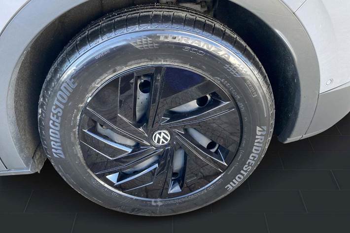 Grå VW ID.4 fra 2023