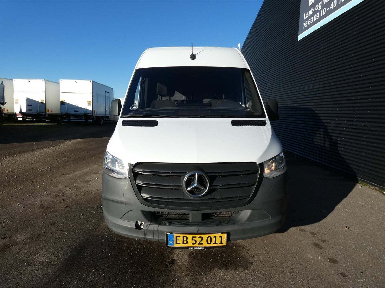 Hvid Mercedes Sprinter 317 fra 2021