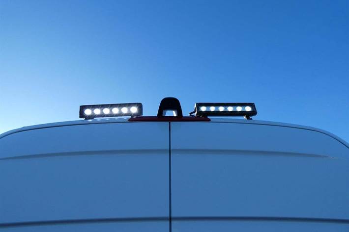 Hvid Mercedes Sprinter 317 fra 2021