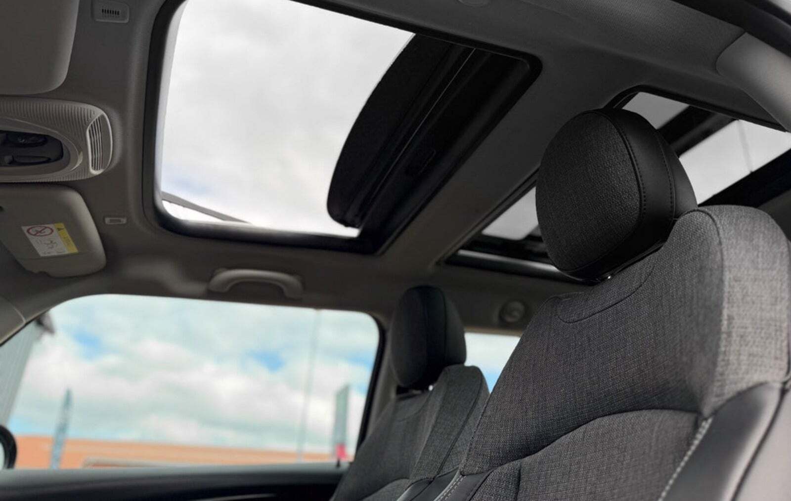 Blå Mini Cooper SE fra 2022