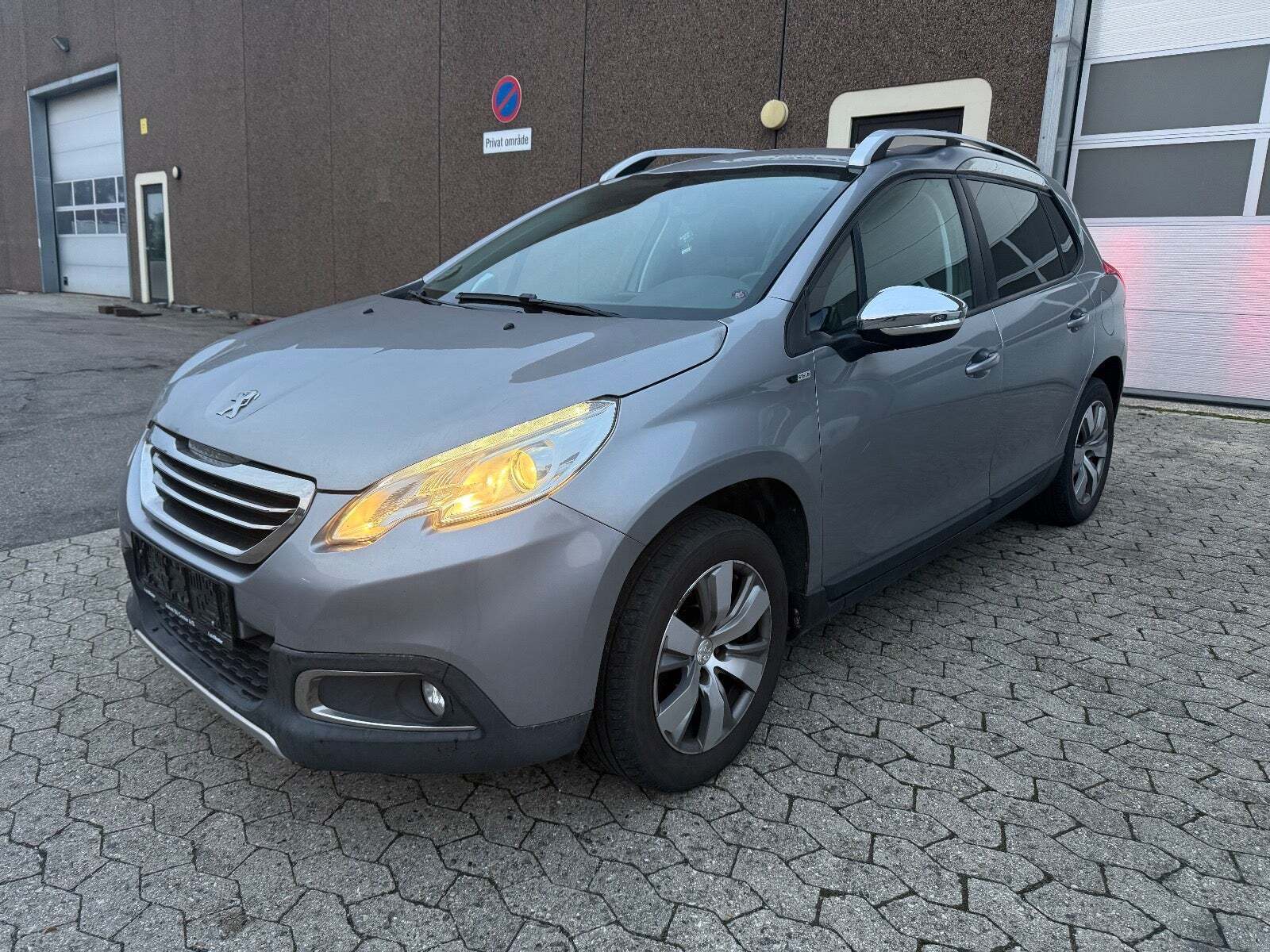 Peugeot 2008 1,2 e-THP 110 Allure