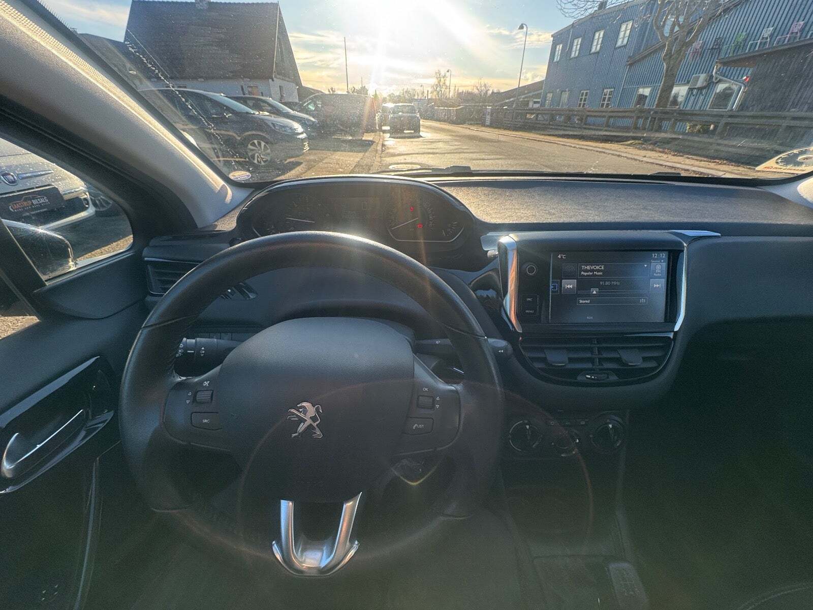 undefined Peugeot 208 fra 2016