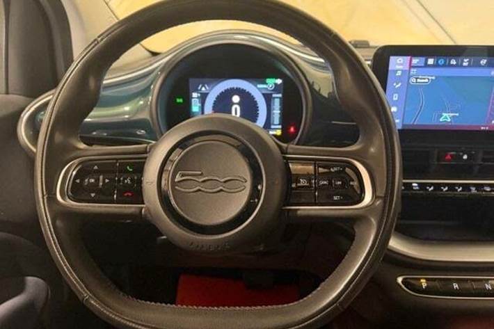 Grøn Fiat 500e fra 2022