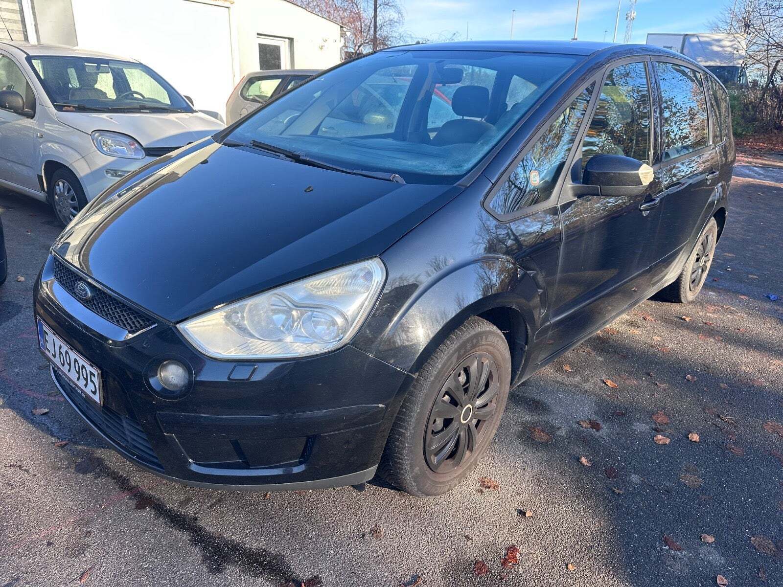 Ford S-MAX 2,0 Ambiente 7prs