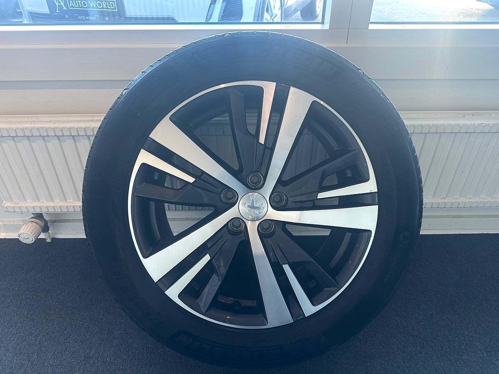 Hvid Peugeot 3008 fra 2021