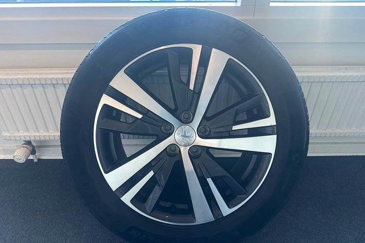 Hvid Peugeot 3008 fra 2021