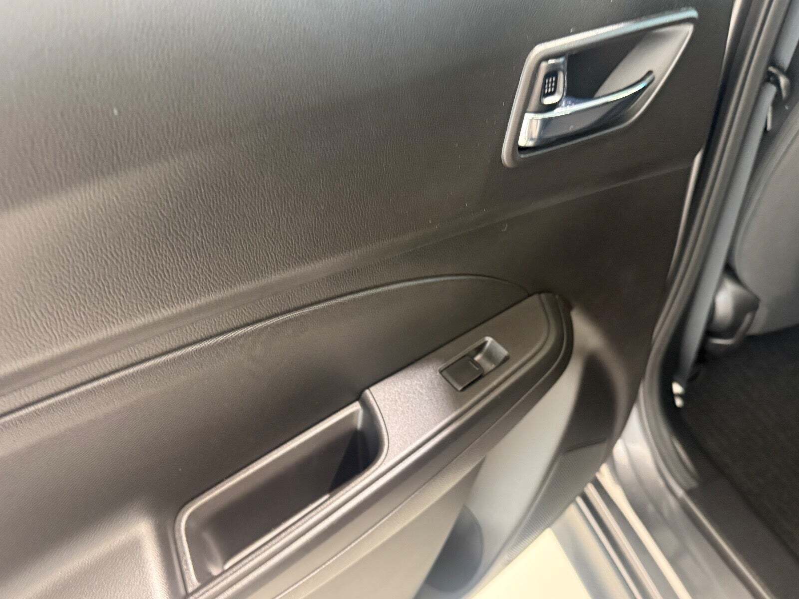 Grå Suzuki Swift fra 2020