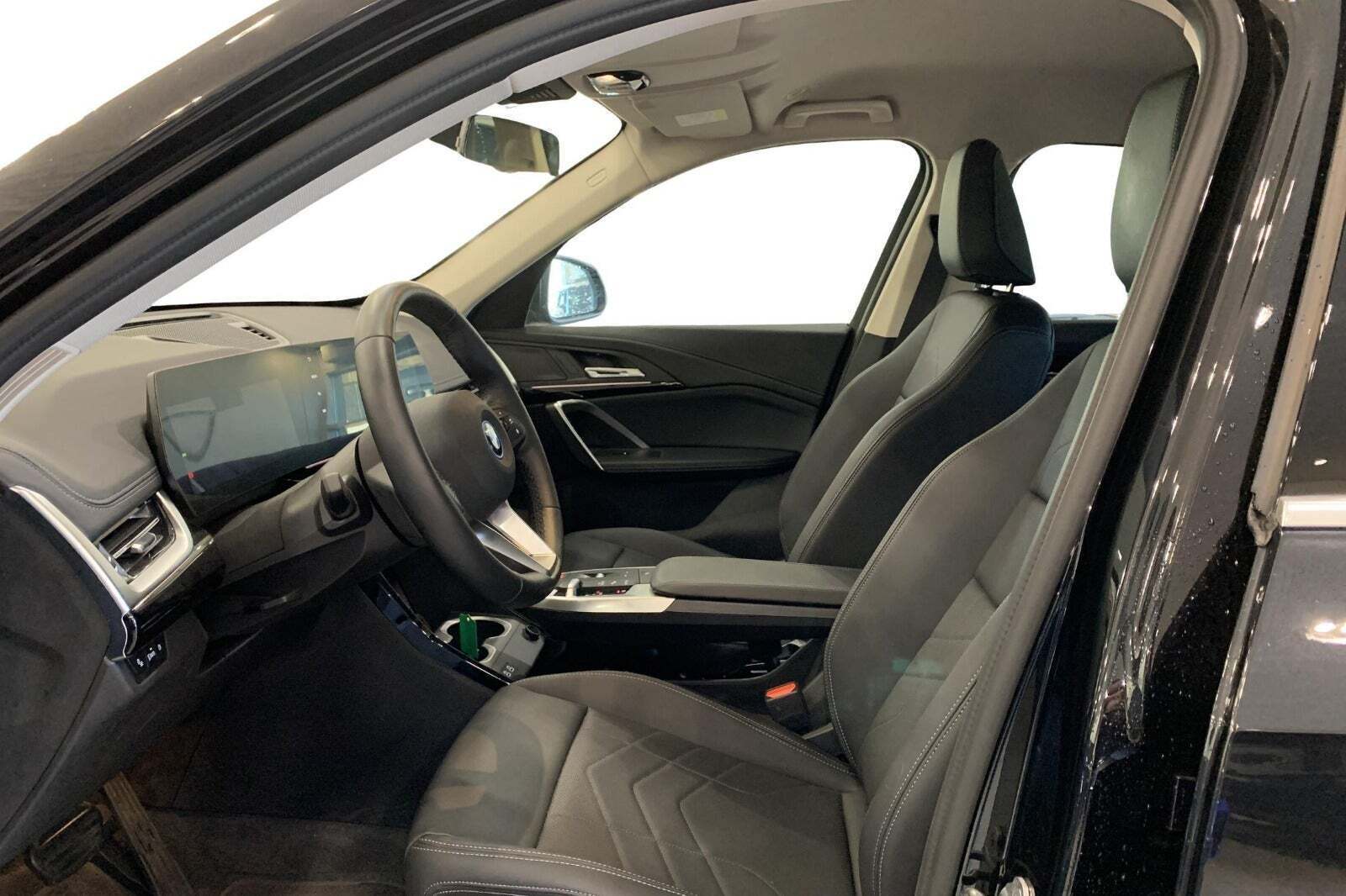 BMW iX1 eDrive20 X-Line