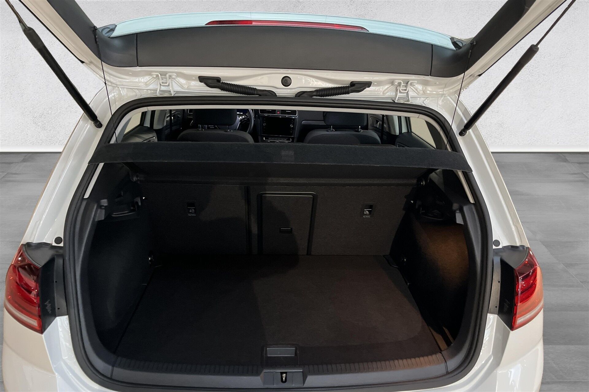 Hvid VW e-Golf fra 2020