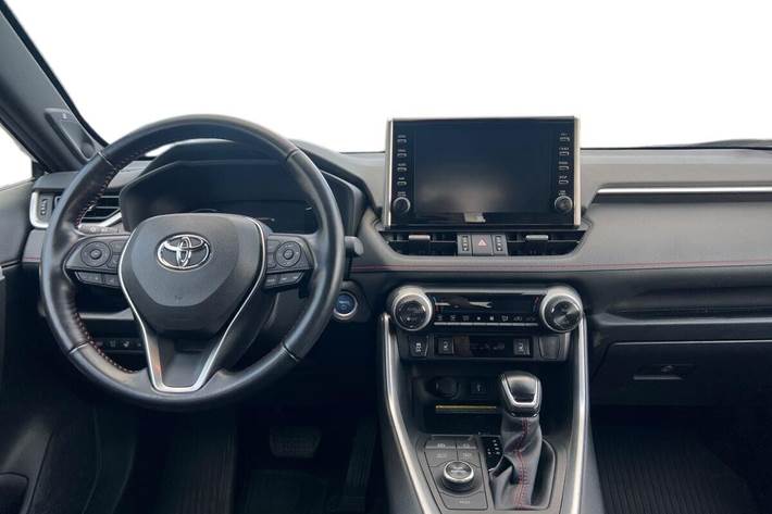 Sort Toyota RAV4 Plug-in fra 2021