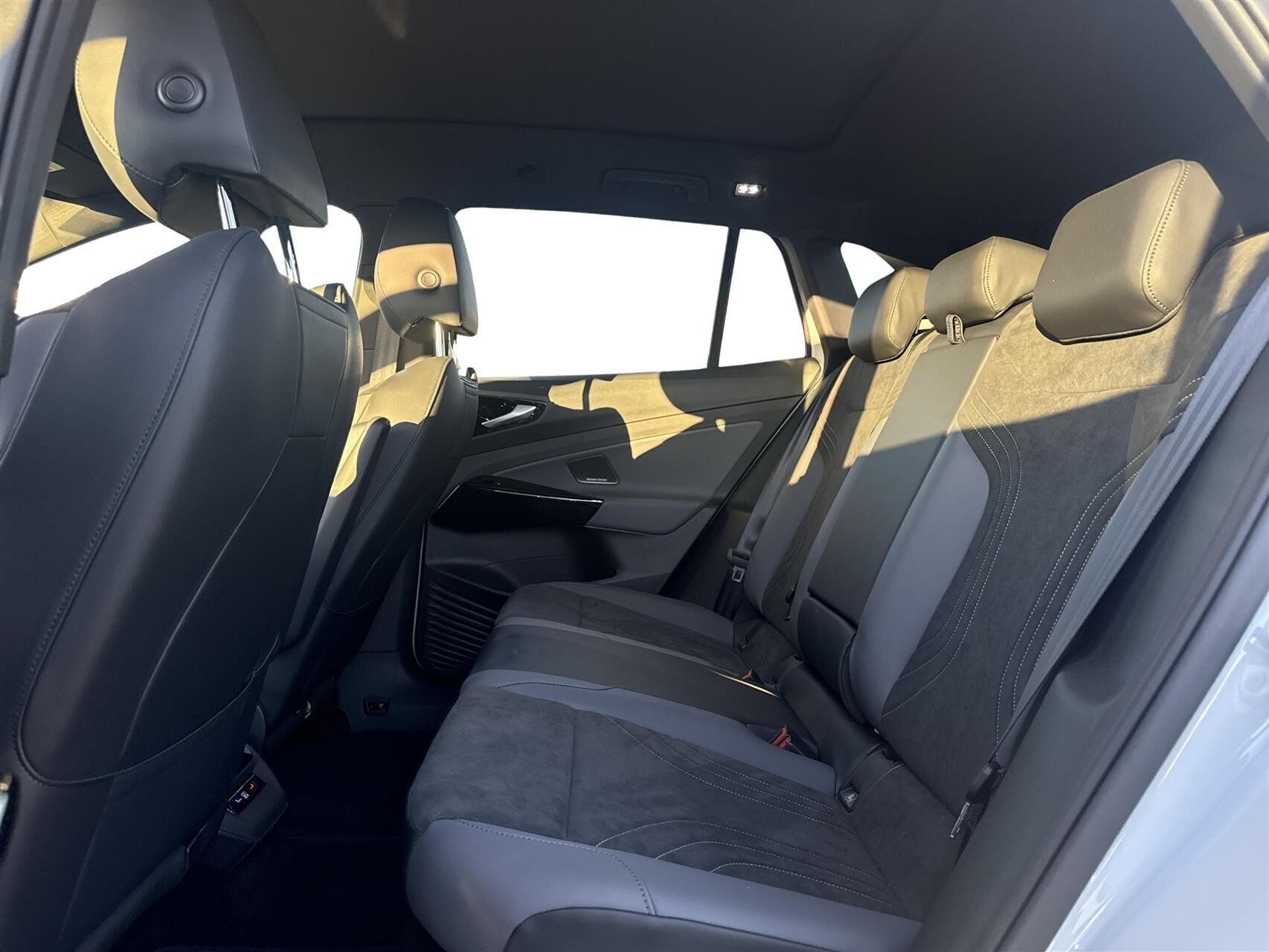 VW ID.4 EL Style+ 286HK 5d Aut.