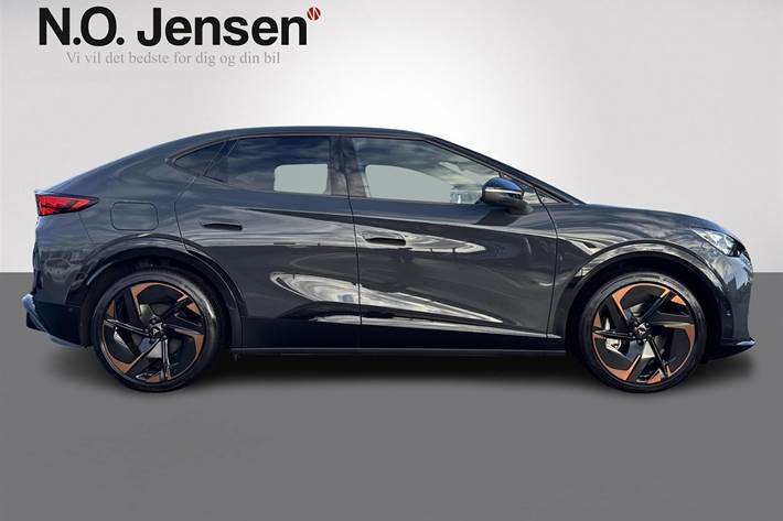 Sort Cupra Tavascan fra 2025