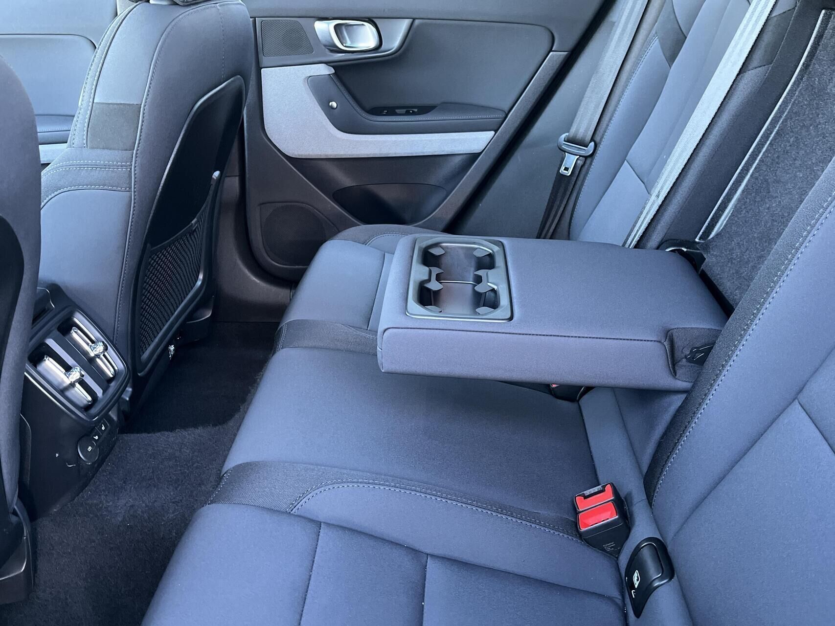 Sort Polestar 2 fra 2023