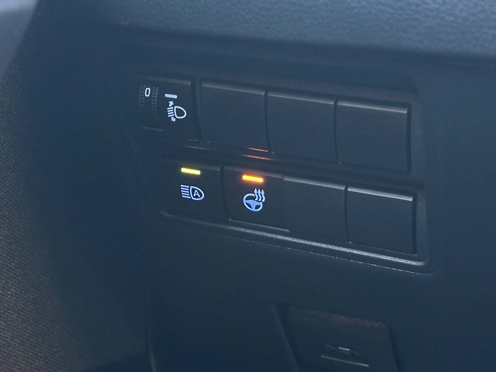 Brun Toyota Yaris fra 2021