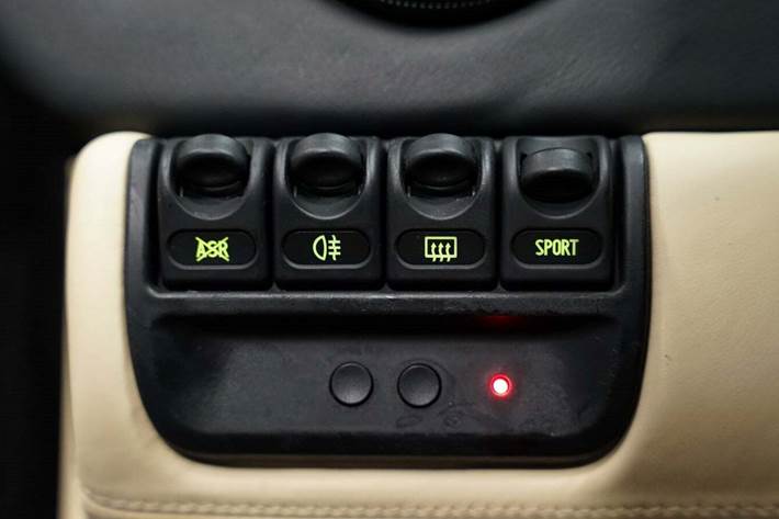 Rød Ferrari 360 fra 2001