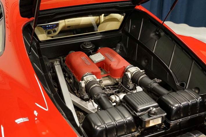 Rød Ferrari 360 fra 2001