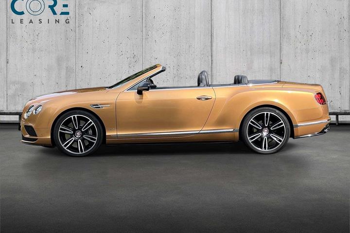 Gul Bentley Continental GTC fra 2016