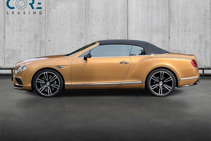 Gul Bentley Continental GTC fra 2016