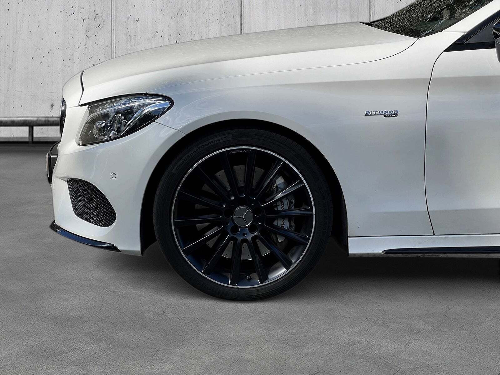 Hvid Mercedes C43 fra 2018