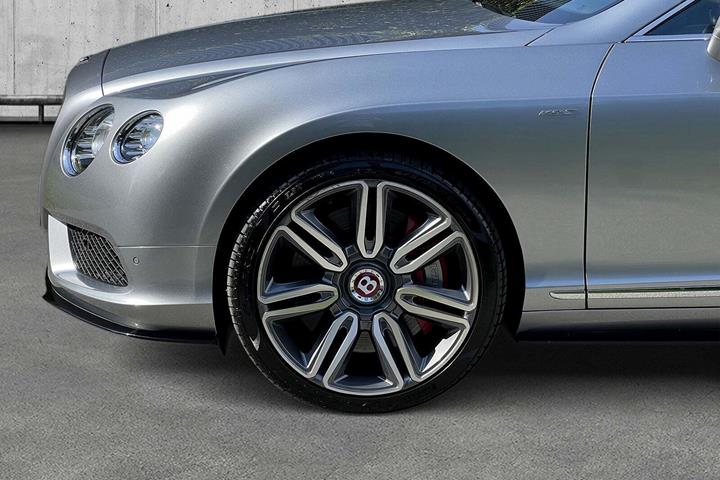 Sølv Bentley Continental GTC fra 2015