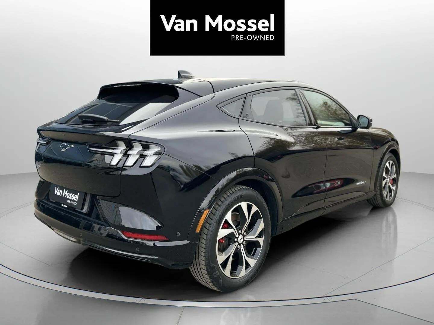 Ford Mustang Mach-E 98 Premium Extended Range AWD