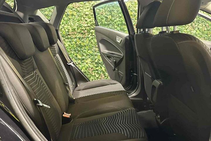 undefined Ford Fiesta fra 2014