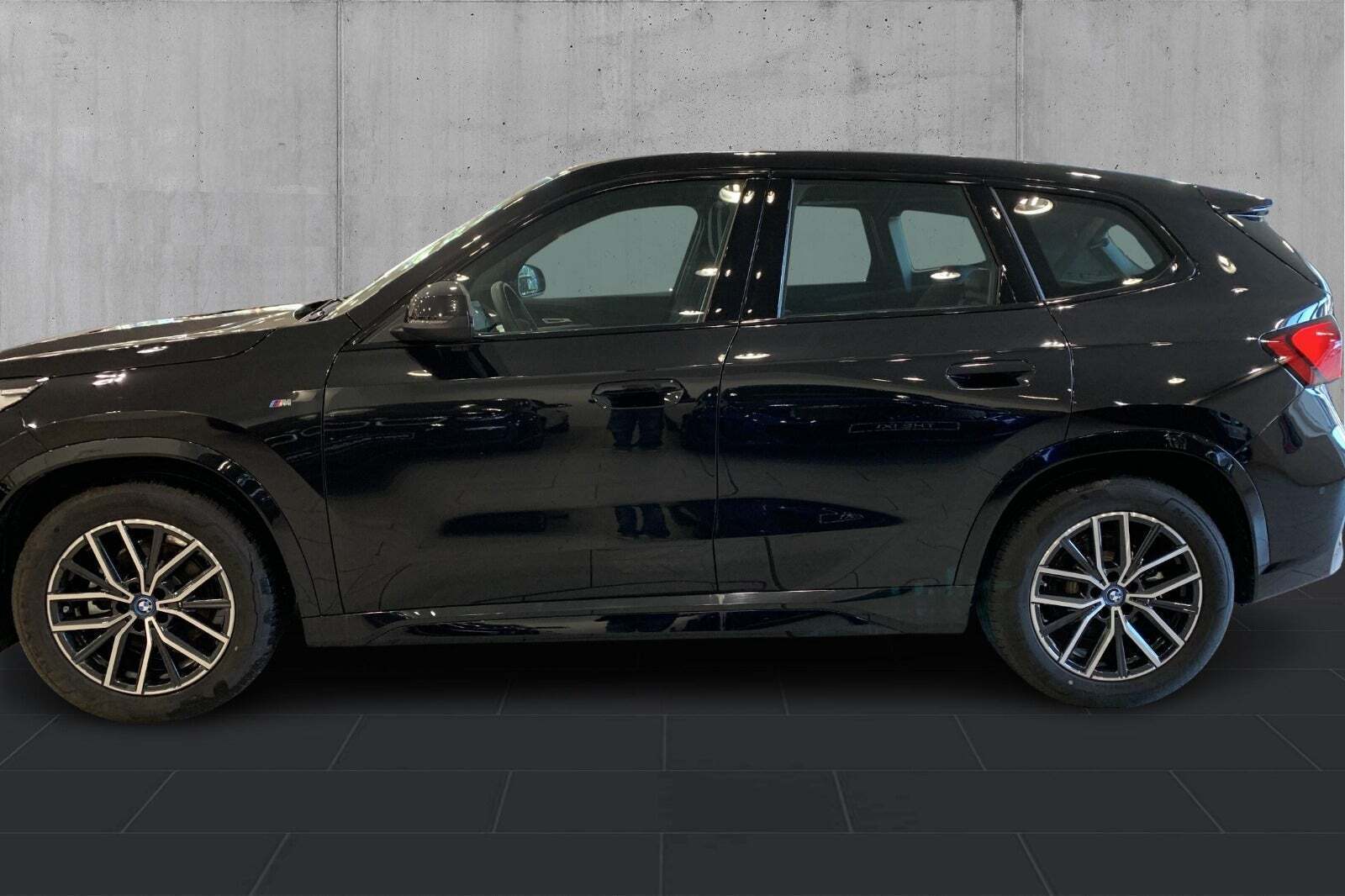 BMW iX1 eDrive20 M-Sport