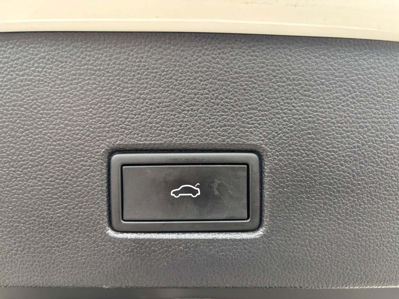 Hvid VW T-Roc fra 2021