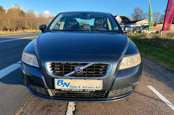 Blå Volvo S40 fra 2008