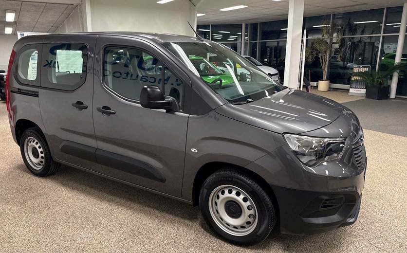 Opel Combo-e Life