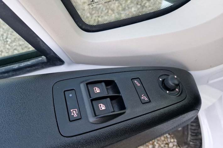 undefined Peugeot Boxer 333 fra 2022 set indefra