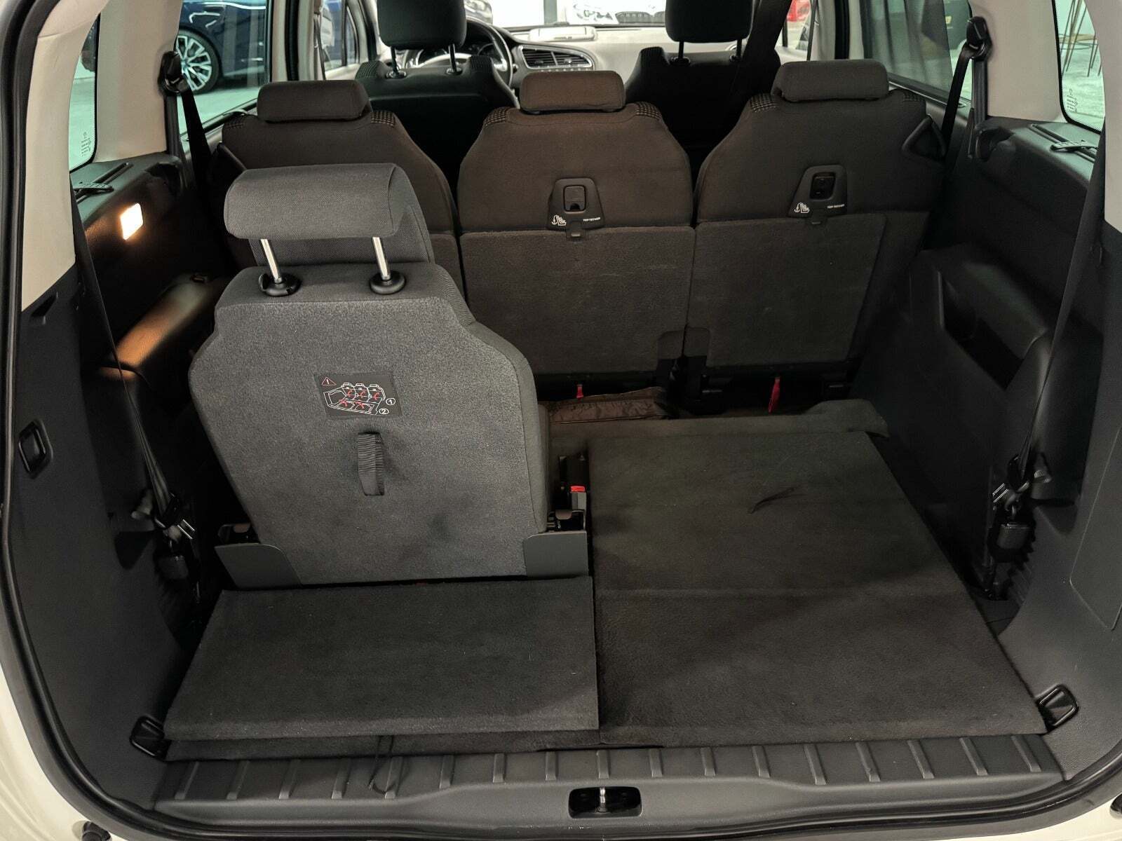 Hvid Peugeot 5008 fra 2016