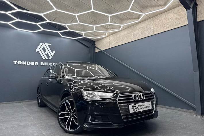 Sort Audi A4 fra 2017 set udefra