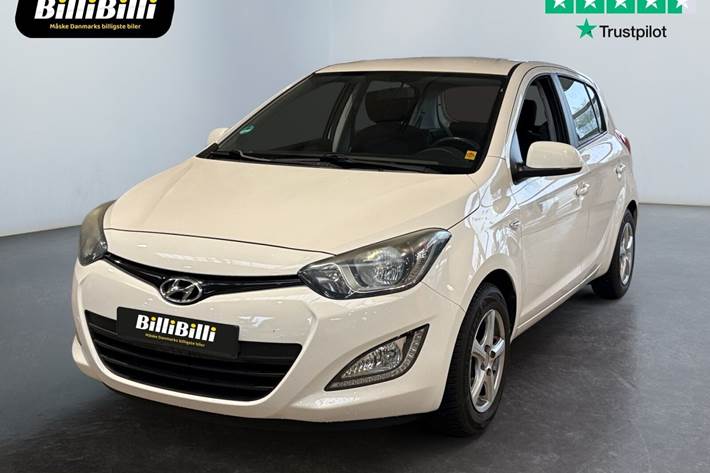 Hvid Hyundai i20 fra 2013