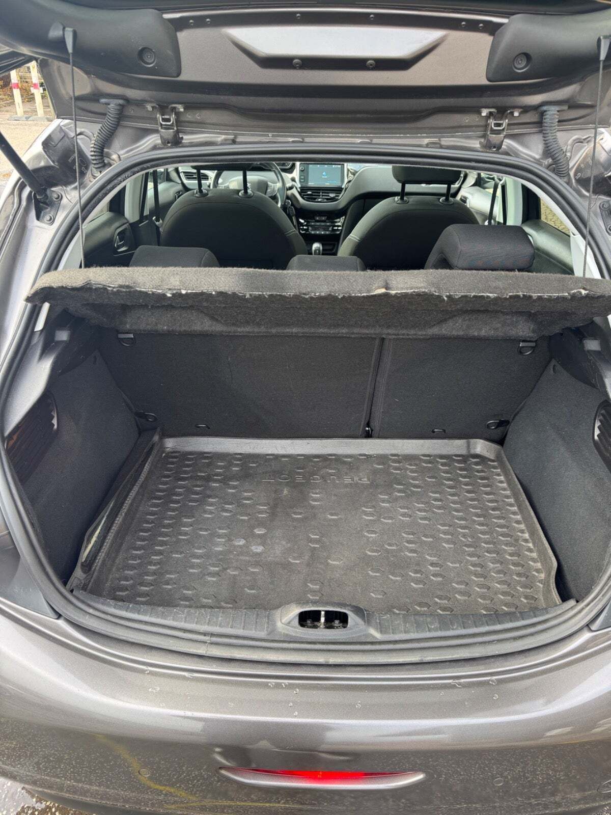 Peugeot 208 1,2 PureTech 82 Allure Sky