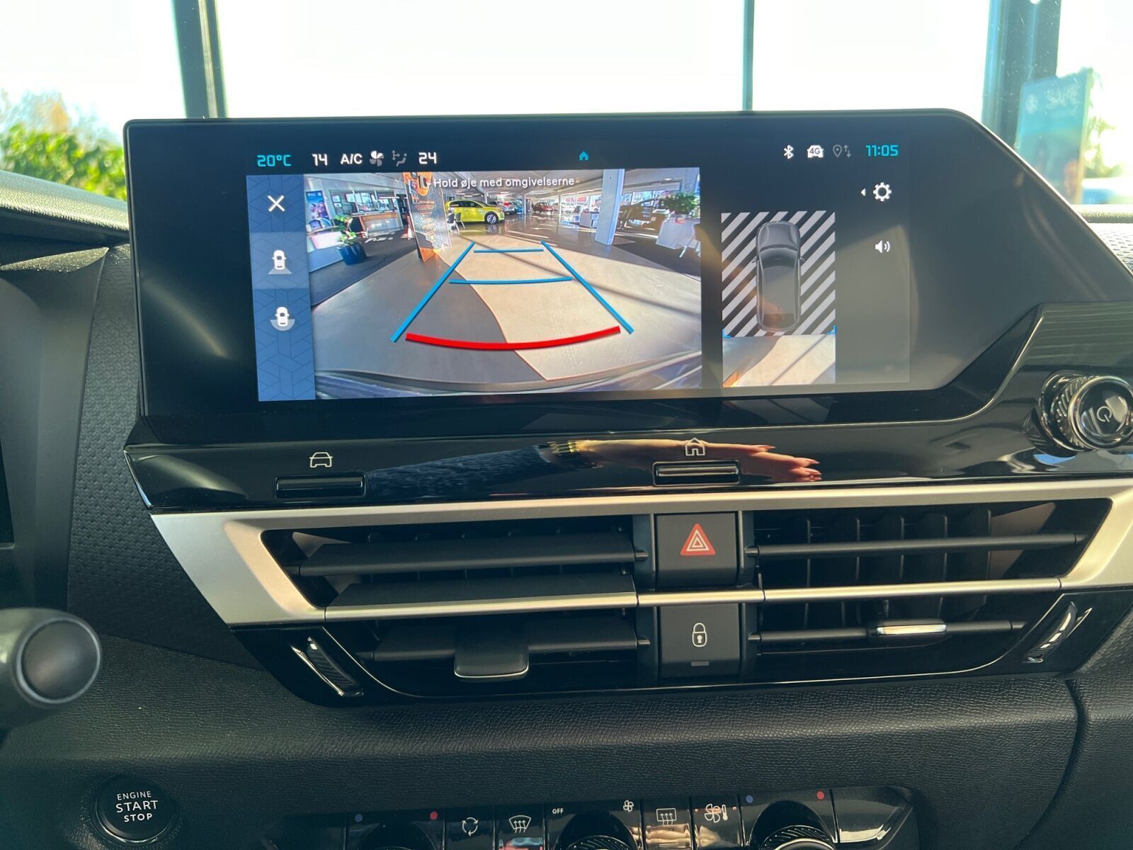 Grå Citroën ë-C4 fra 2025