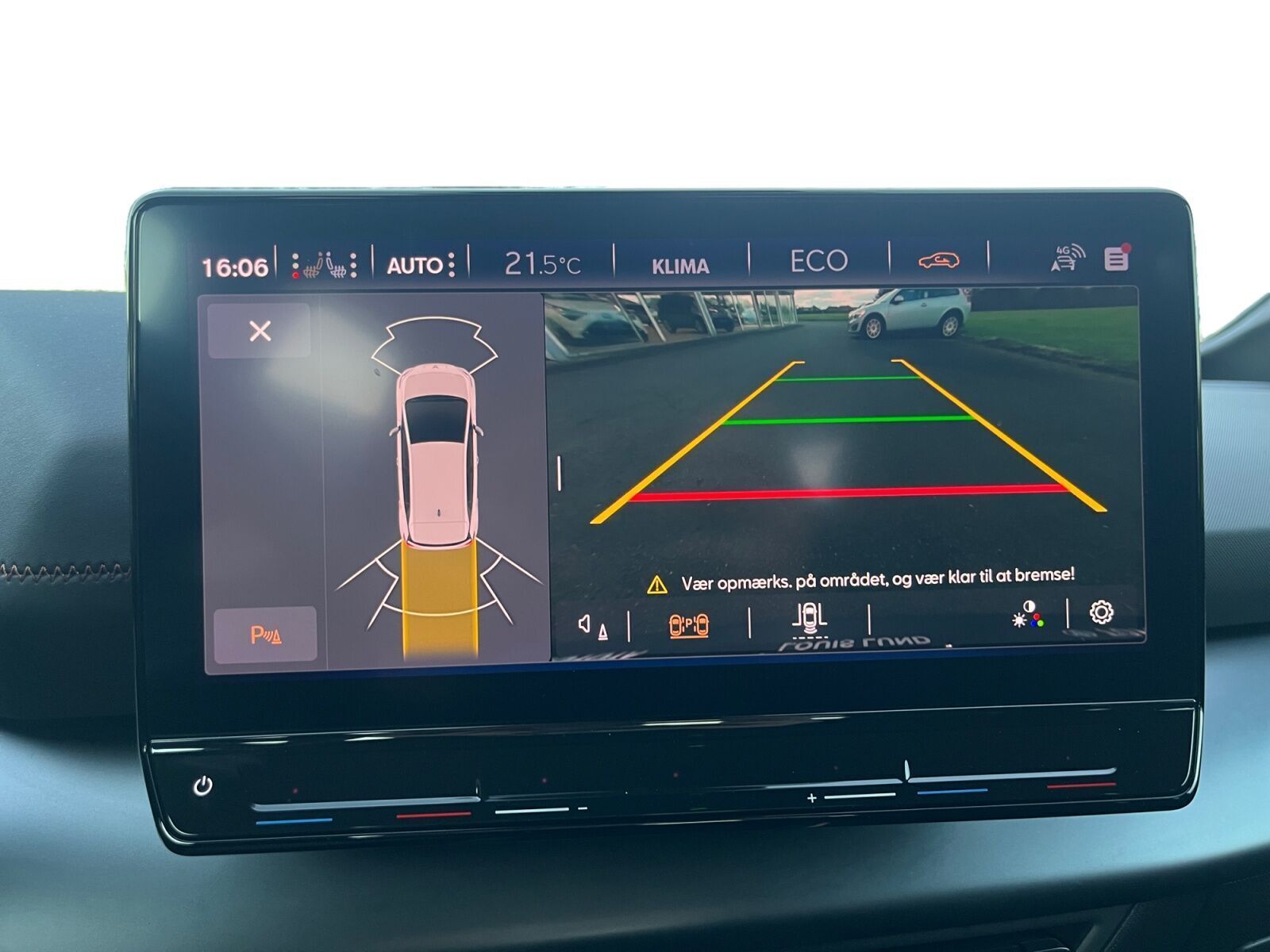 Blå Cupra Born fra 2022