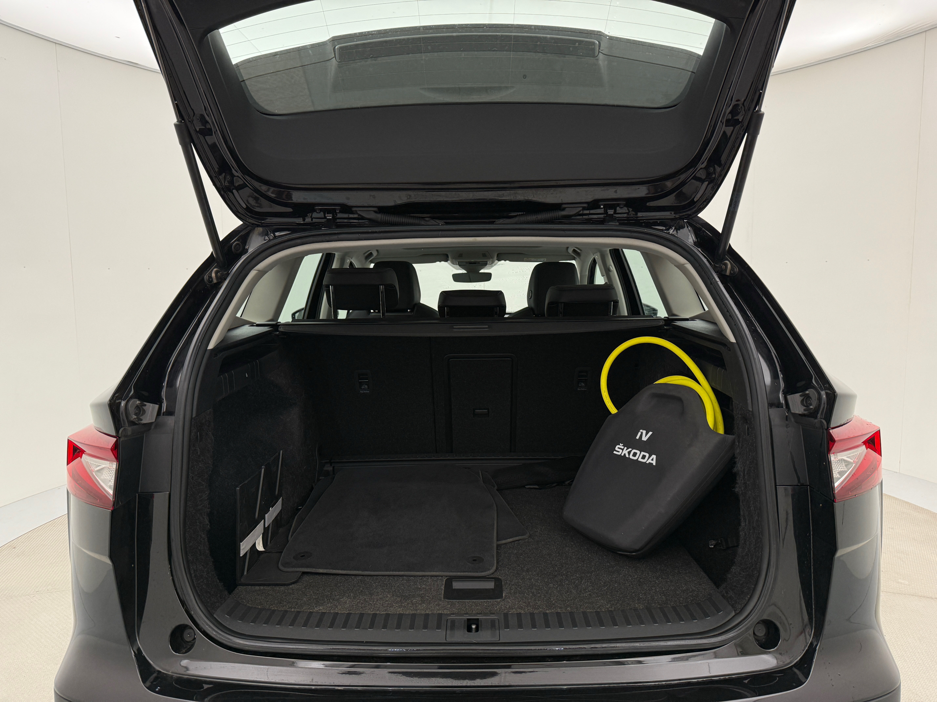 Sort Skoda Enyaq fra 2022