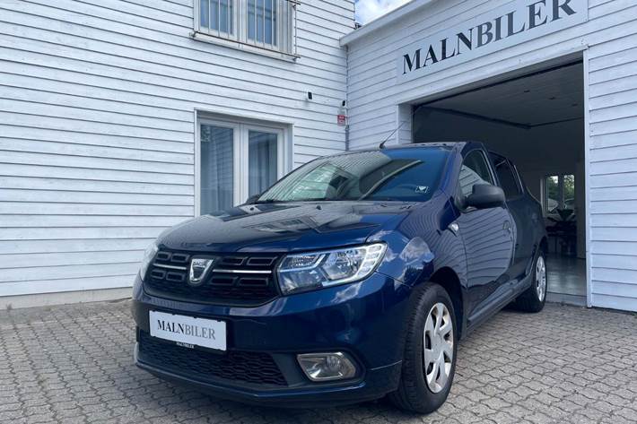 Blå Dacia Sandero fra 2018