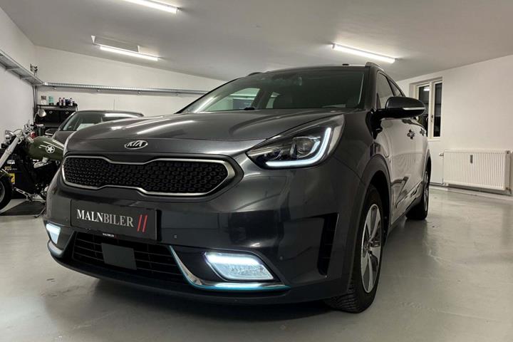 Grå Kia Niro fra 2018