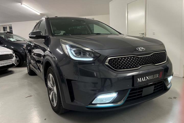 Grå Kia Niro fra 2018