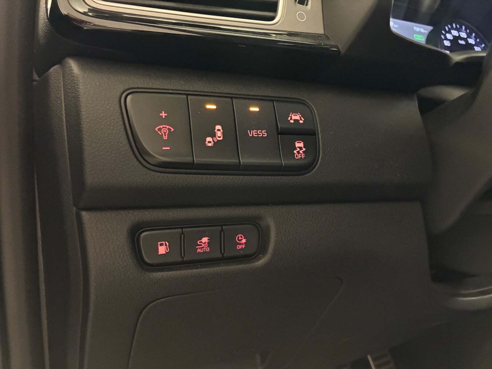 Grå Kia Niro fra 2018