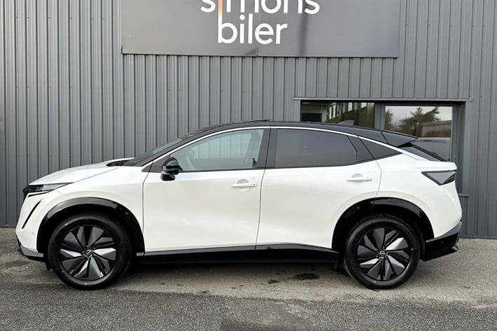Hvid Nissan Ariya fra 2025