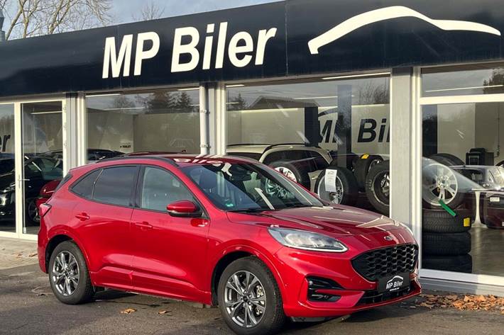 Rød Ford Kuga fra 2020