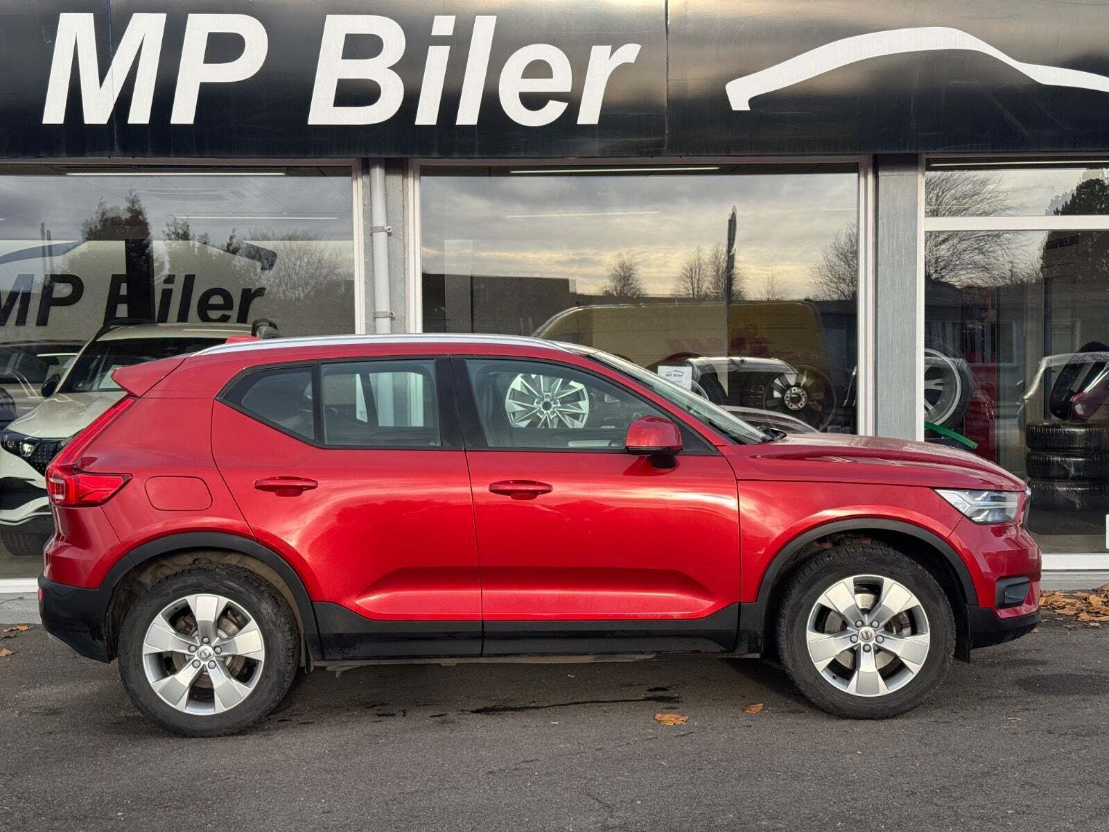 Volvo XC40 2,0 D4 190 Momentum aut. AWD