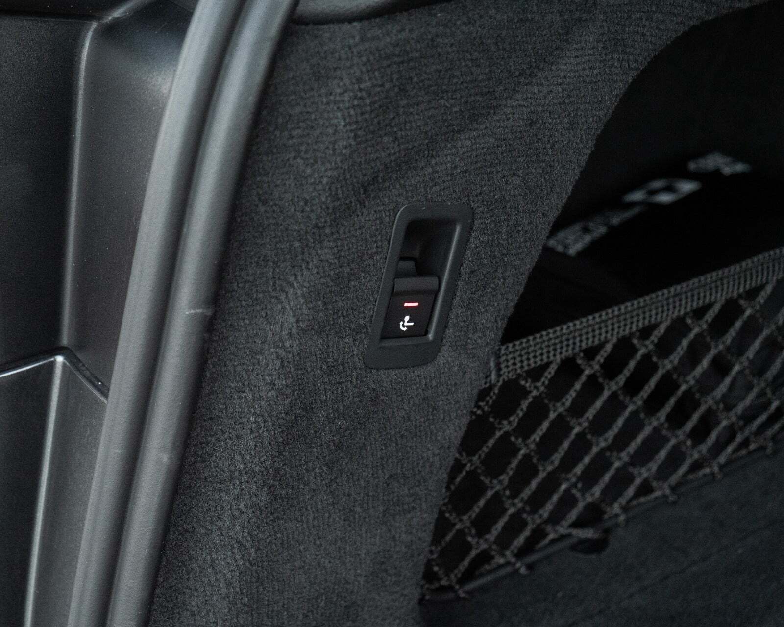 Grå Audi A6 fra 2020